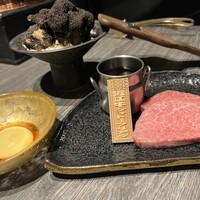牛に金棒 麻布十番 - 【すき焼】近江牛ヒレのトリュフすき焼き