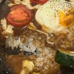 Cafe+ Delight - ラクレットチーズのせ焼きカレー