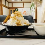 オーサムカフェ - 横から