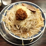 横浜ラーメン増田家 - 角ふじ麺（野菜増し）