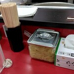 ラーメン 杉田家 - 卓上味変調味料１