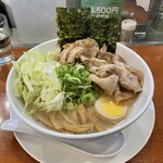 Tonkuru - ◆豚バラ肉ラーメン　　1,100円　　豚骨スープ