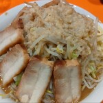 Ramembudda - 濃厚おさかな醤油豚W 極太麺300g 野菜ﾏｼﾏｼアブラﾏｼ 2023.10.24