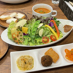 ウェア イズ ア ドッグ? - VEGAN SPECIAL 1,980円(ご飯をベーグルに変更)