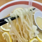 Taikonoboo - 麺は中太麺でめちゃくちゃ美味しい！