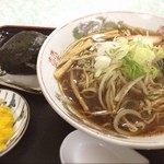 市役所内地下食堂　ジロー - セットラーメン。
470円！