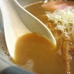 麺屋吉左右 - 味玉らーめん　スープアップ