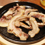 ガネーシュ - 焼いたイノシシ