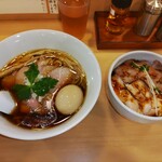 Menshou Ichiryuu Mambai - 特製らぁ麺       炙り叉焼丼