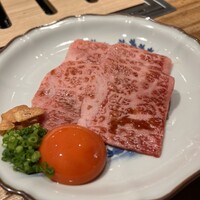 和牛料理 一石三鳥 - サーロインユッケ