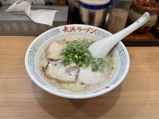Hakata Meibutsu Nagahama Ramen Nagahama Ichiban Nagarekawa Honten photo 5
