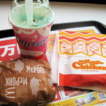 マクドナルド - ランチタイムなのに適当なメニューチョイス（総額は確か540円）