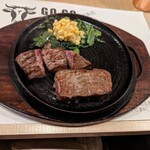 GO GO STEAK - 旨み牛とランプのハーフ＆ハーフ