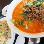 香港料理 勝 - 麺セット（四川風タンタン麺）