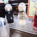 香港料理 勝 - 卓上調味料