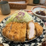 Atsugiri Tonkatsu Yoshihei - 