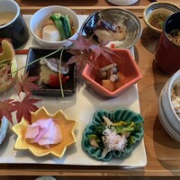 日本料理 おりじん - 真ん中が、茸見立て真丈
