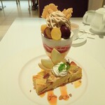 タカノフルーツパーラー - 栗のパフェ＆りんごとさつまいものケーキ