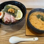 石焼つけ麺 繋 - 石焼うにつけ麺 ¥1280