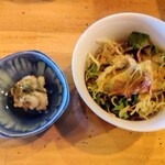 うみからそらへ - 小鉢はマカロニサラダ