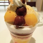 タカノフルーツパーラー - シーズナルトライフル栗と洋梨