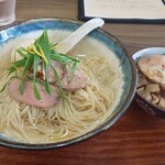 丼と麺 井ノ一番 - 冷やし鴨塩らーめん(大盛)+チャーシュー丼(小)