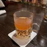 バー エイジング - スカーレットのオレンジアマーロのお湯割り