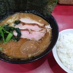 ラーメン 杉田家 千葉祐光店 - 