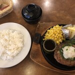 saxathi-rabu - 和風ハンバーグ+B定食(ライス、味噌汁、ホットコーヒー)の全容(ホットコーヒーは別の写真)