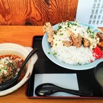 岡ちゃん - チキン南蛮丼 ¥850 単品モツ煮 ¥380