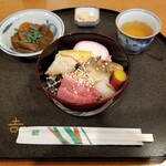 Kappou Yoshino - ランチ・海鮮丼。