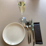 Trattoria Tabule - シンプルできれいに整ってるテーブルセッティング