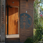 Neighborhood and Coffee - バラが咲く秋晴れの日曜日