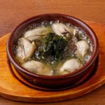 Ajillo with Oyster and seaweed
