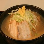 本家麺蔵 - 料理写真:白味噌ラーメン680円