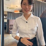 リストランテ プレーゴ - キュートお姉さん❤️