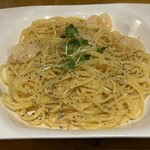 イタリアン酒場 ジラソーレ - 海老とめんたいクリームパスタ