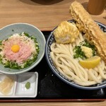 難波千日前 釜たけうどん - 