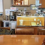 そば処 三津屋 出羽路庵 - コーヒーサービスやお土産もあります