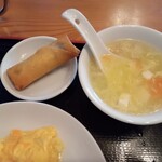 萬興楼 - 小皿、スープ