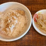 Mitaka Chige Kurabu - ランチはそぼろご飯と小鉢付き