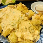 酒と魚とオトコマエ食堂 - ビッグな鶏肉。