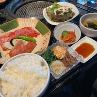 東京焼肉 一頭や コレド室町テラス店 - 松阪上3種膳3800円