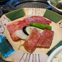 東京焼肉 一頭や コレド室町テラス店 - 松阪上3種（松阪特選赤身・松阪上赤身・松阪カルビ）