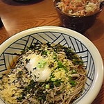 平日ランチセット　６８０円　　のりそば＋ミニかき揚げ丼