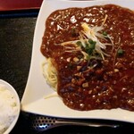 中華料理　応竜 - 「汁ナシ担々麺」930円