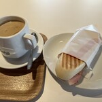 SIT Global Caffe empowered by Segafredo - ソイラテ　パニーニ