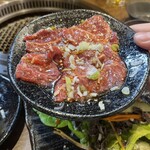 焼肉 和 江戸川橋二瓶 - 頬肉　ハーフ