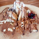 カフェアンドキッチン ふわりずむ - ショコラバナナパフェ。美味しい!