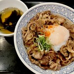 焼肉丼・旨辛うどん すみのえ食堂 - 料理写真:焼肉カルビ丼＋温玉